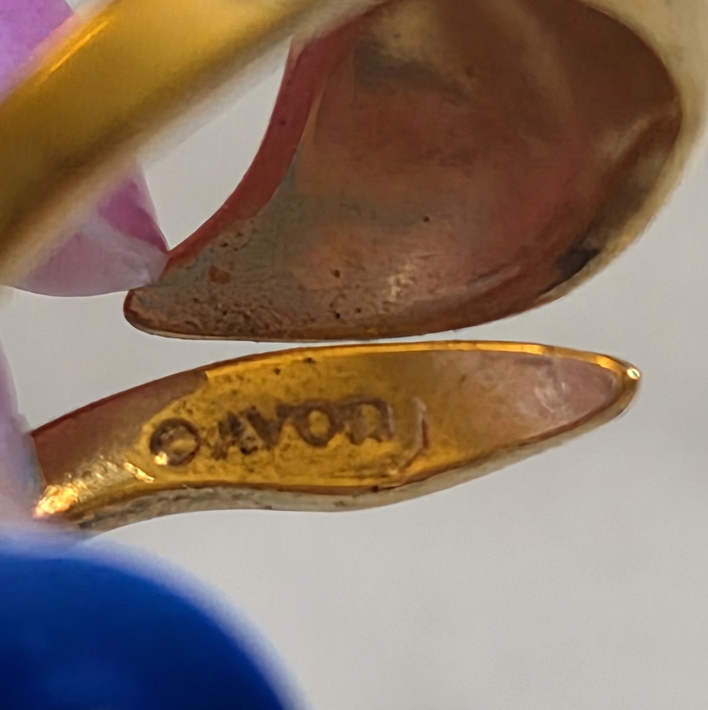Gold and Green Leaf Avon Ring - Picture 4 of 4